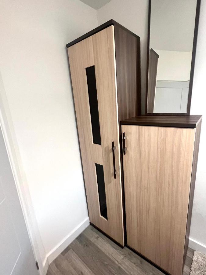 Lovely Single Room لندن المظهر الخارجي الصورة